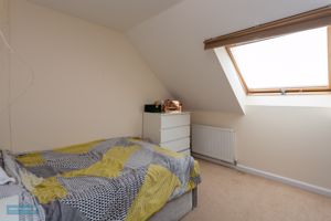 Bedroom- click for photo gallery